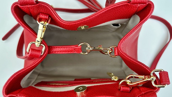 激安グッチバッグコピー着用イメージ